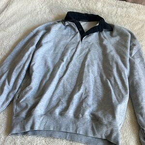 Brandy Melville Crewneck
